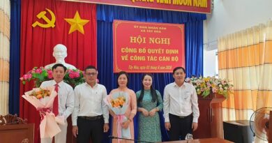 Xã Tây Hoà: Hội nghị công bố các quyết định về công tác cán bộ.
