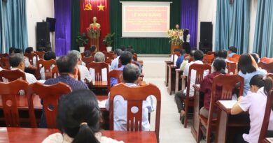 Khai giảng lớp bồi dưỡng lý luận chính trị và nghiệp vụ công tác Mặt trận cơ sở năm 2026